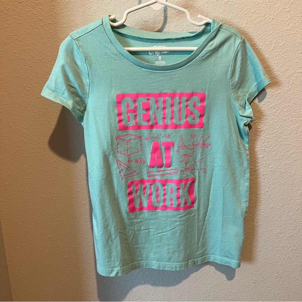OshKosh size 8 GENIUS AT WORK graphic tee